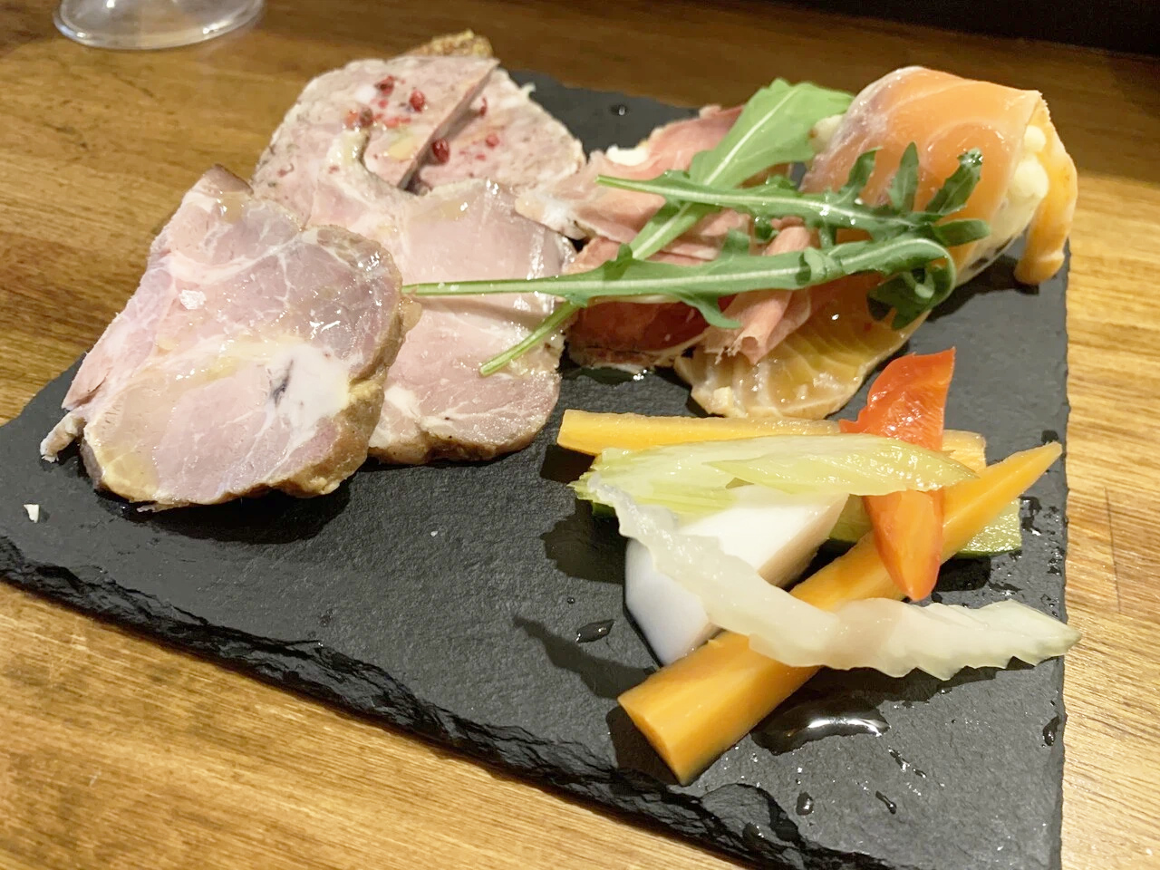 ②オードブル盛り合わせ968円