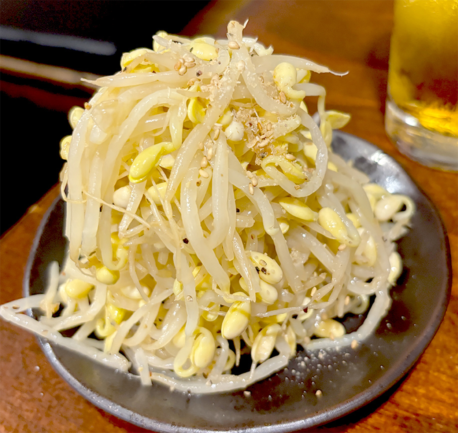 「ホルモンみなみ」本店の「もやしナムル」