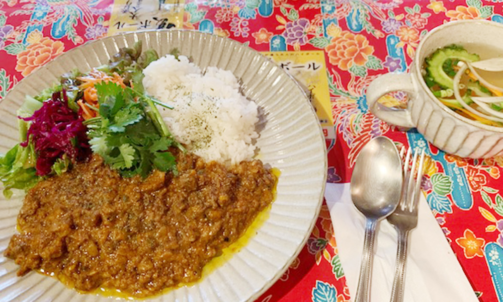 パイスカレーが運ばれてきました