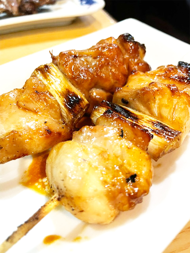 やきとり（タレ）も次々に届く